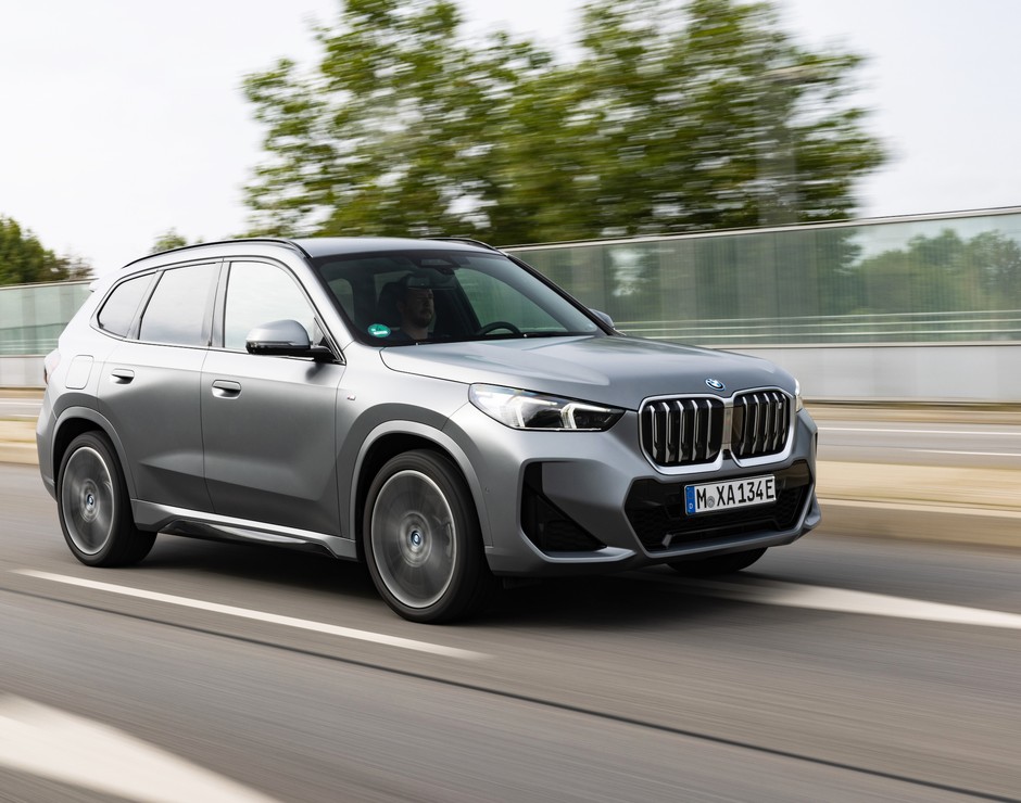 BMW iX1