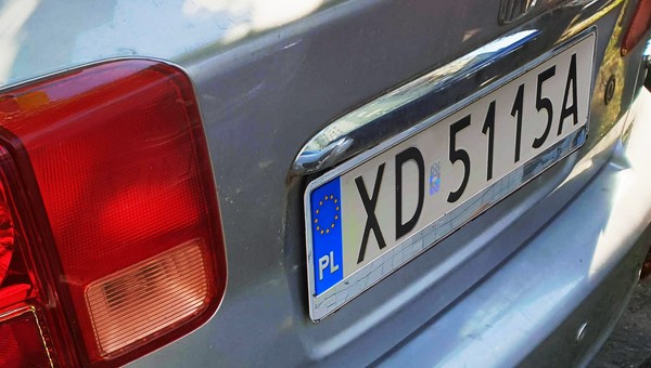 Nowe tablice rejestracyjne. Warszawa bez "W", a w Gdańsku będzie śmiesznie