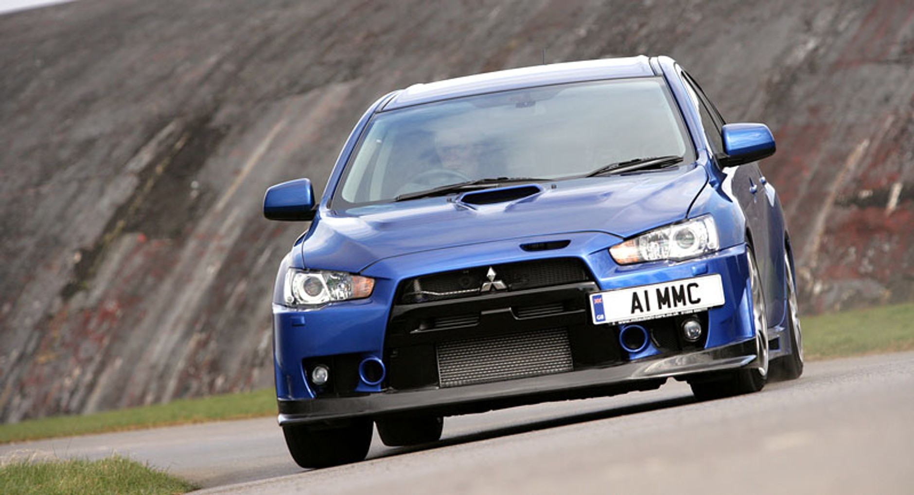 Mitsubishi Lancer Evo X FQ-400: fotogaleria