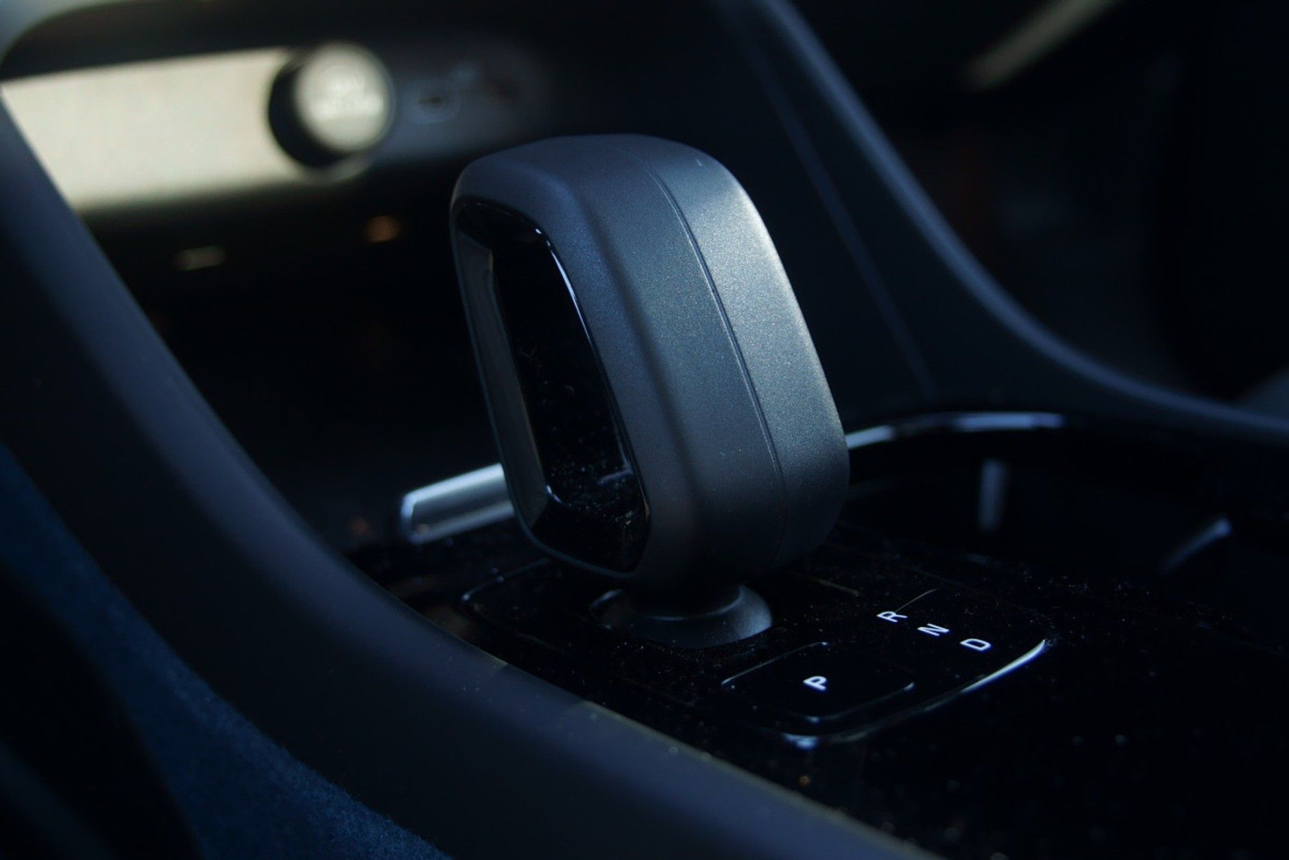 Volvo C40 Recharge P8