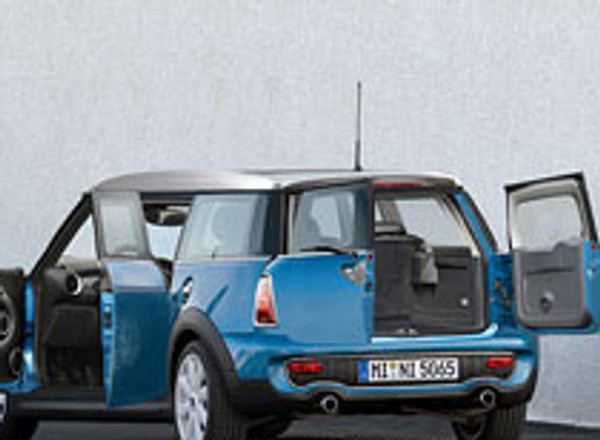 Zdjęcia szpiegowskie: Jak to będzie z drzwiami Mini Traveller?