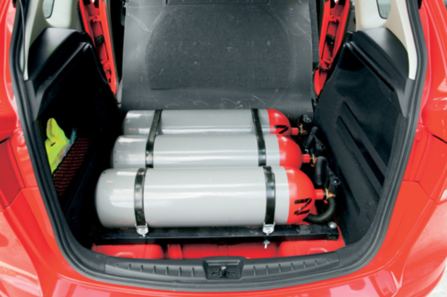 Paliwa o wiele tańsze, ale czy gorsze?