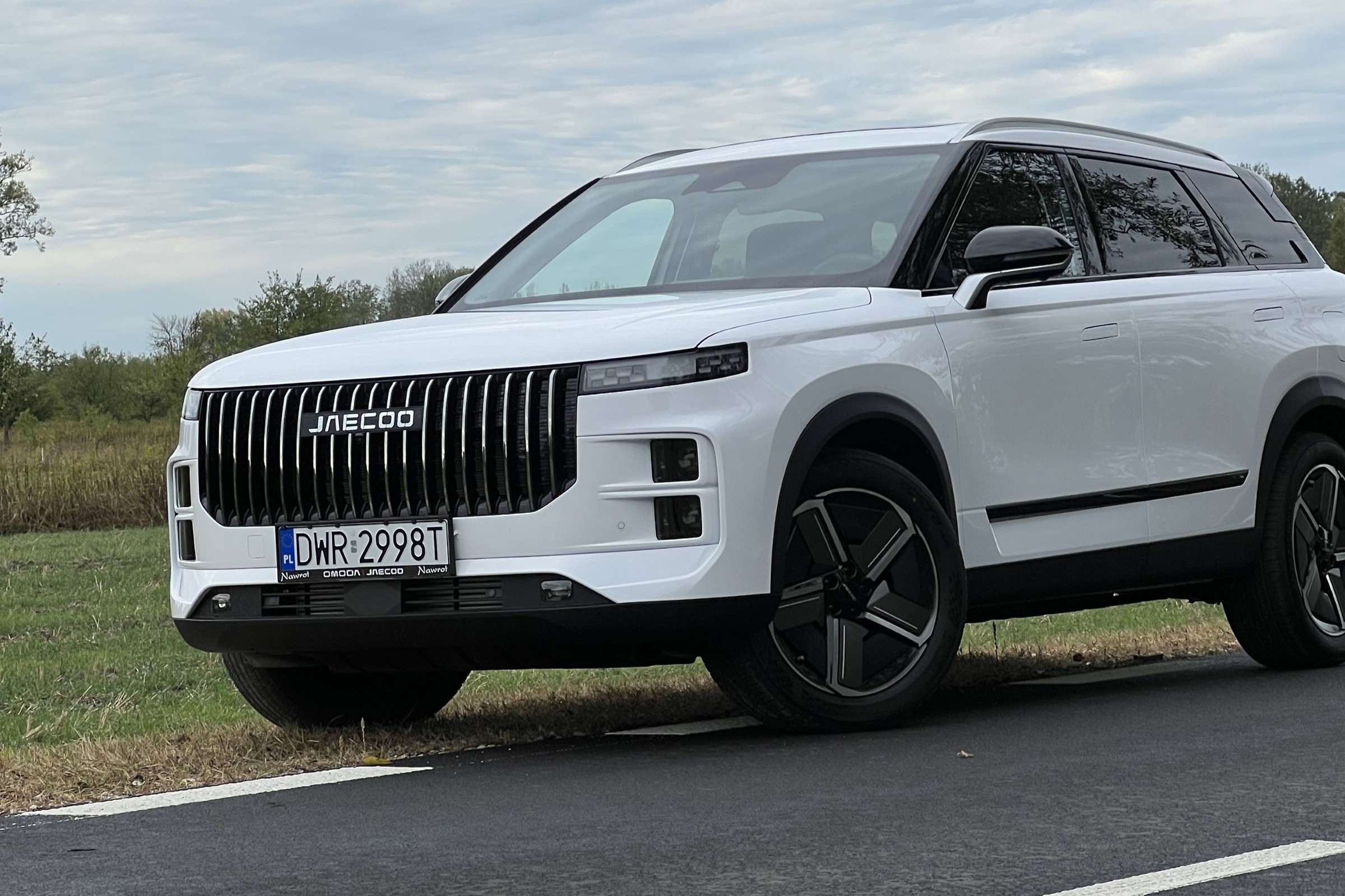 Hybrydowe SUV-y Omody i Jaecoo tylko o 1-4 tys. zł droższe od spalinowych. Powód jest prosty