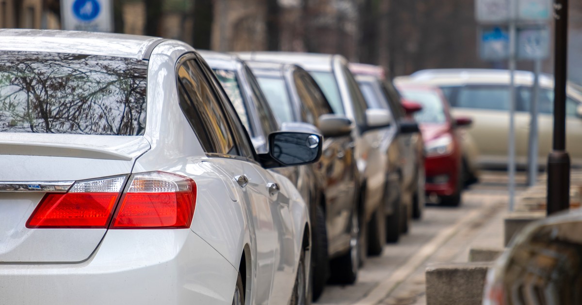  Wprowadzają ostrzejsze zasady. Za drobiazg kierowcy płacą 170 zł mandatu - Auto Świat