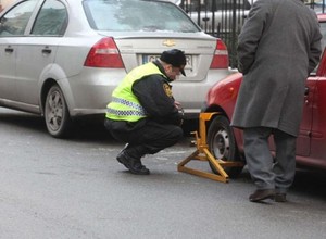 Straż miejska kontra kierowcy – jakie ma uprawnienia?