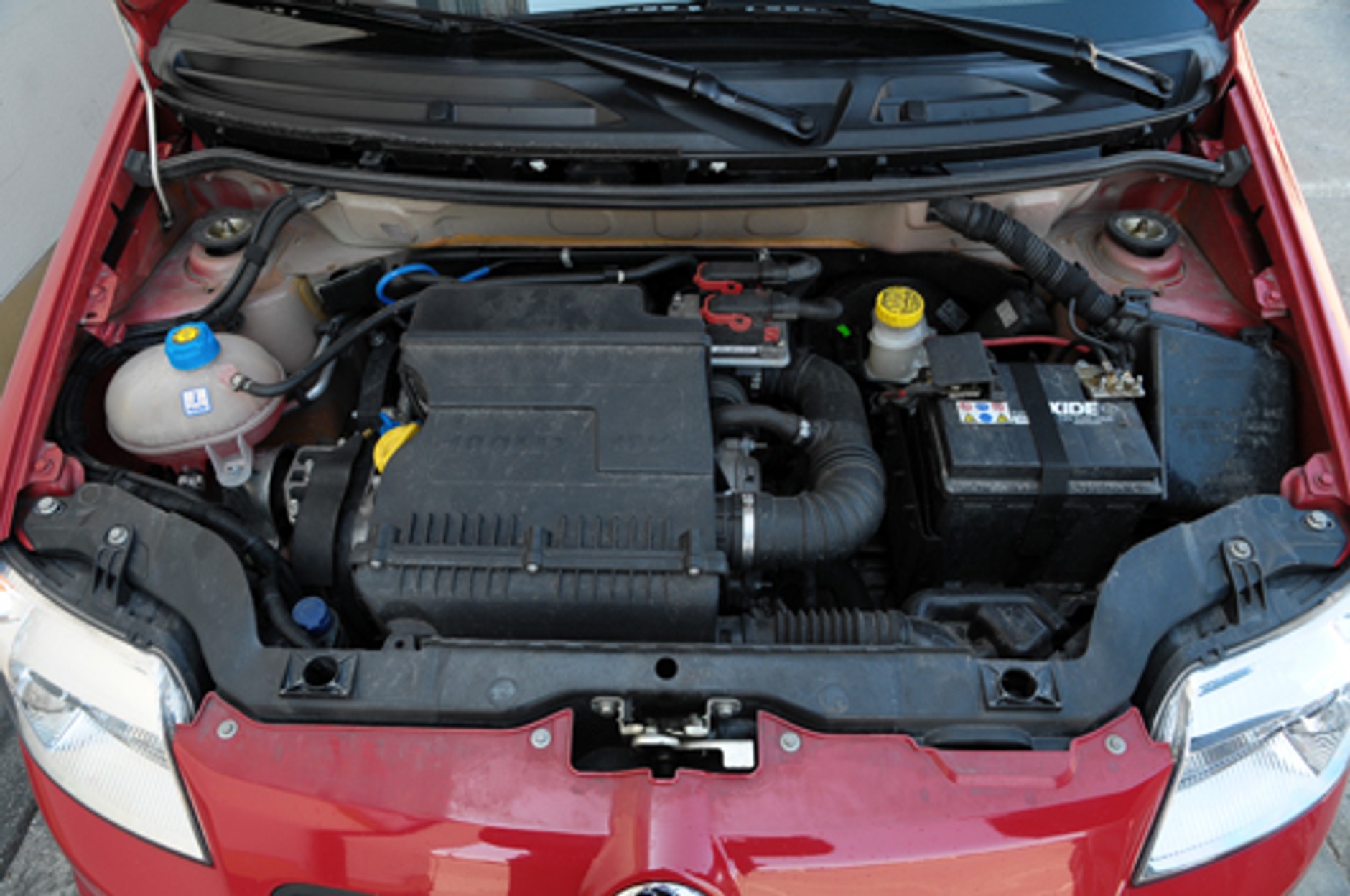 Fiat Panda 100 hp: Mały, lecz wysportowany miś