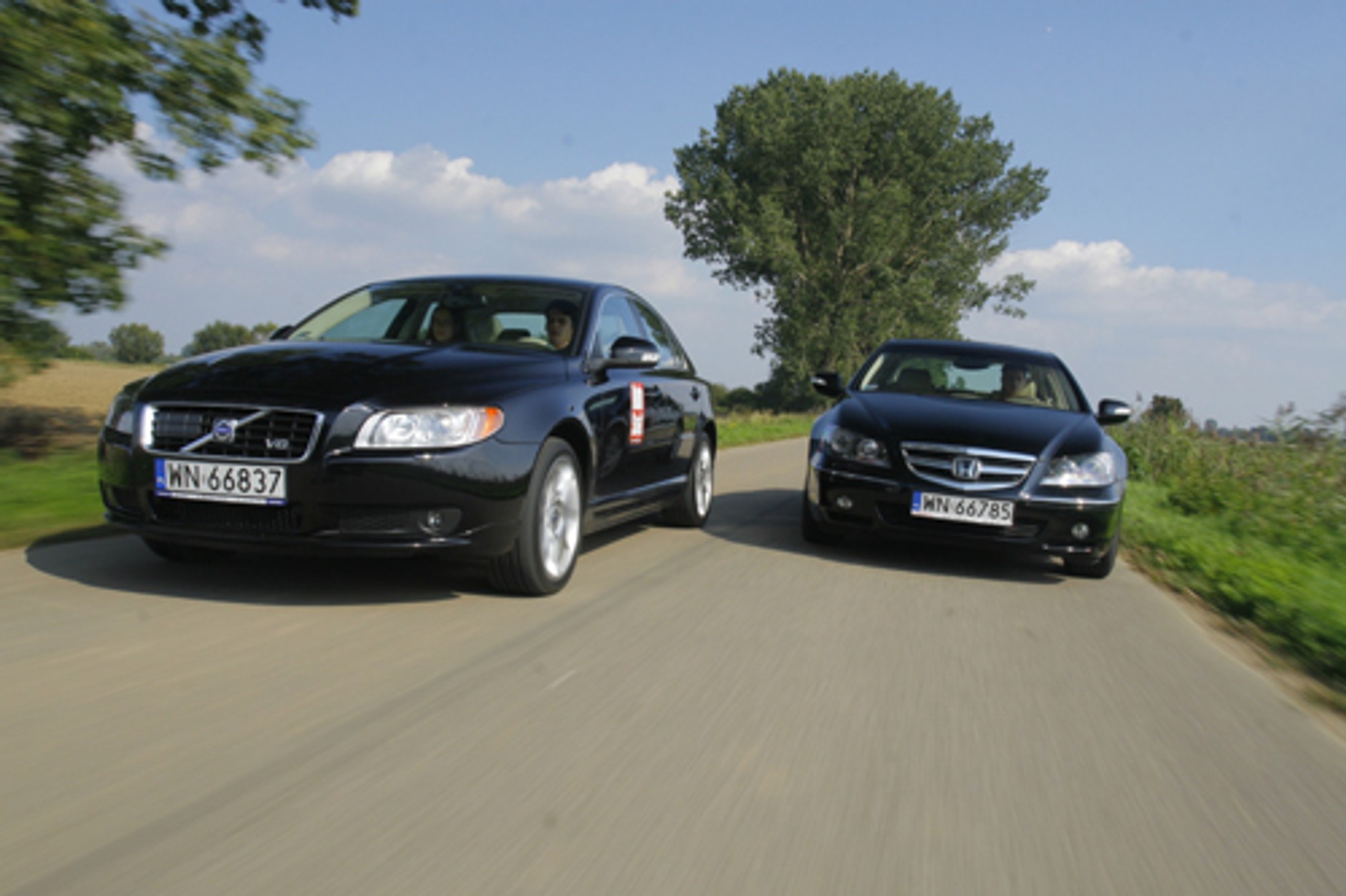 Honda Legend V6, Volvo S80 V8 - Jeden drogi, drugi jeszcze droższy!