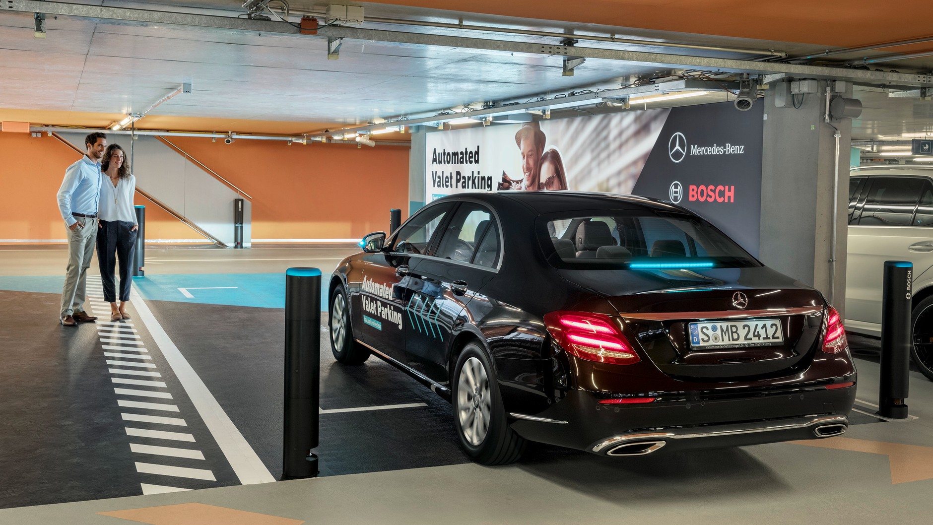 Pierwszy zautomatyzowany garaż z systemem automatycznego parkowania
