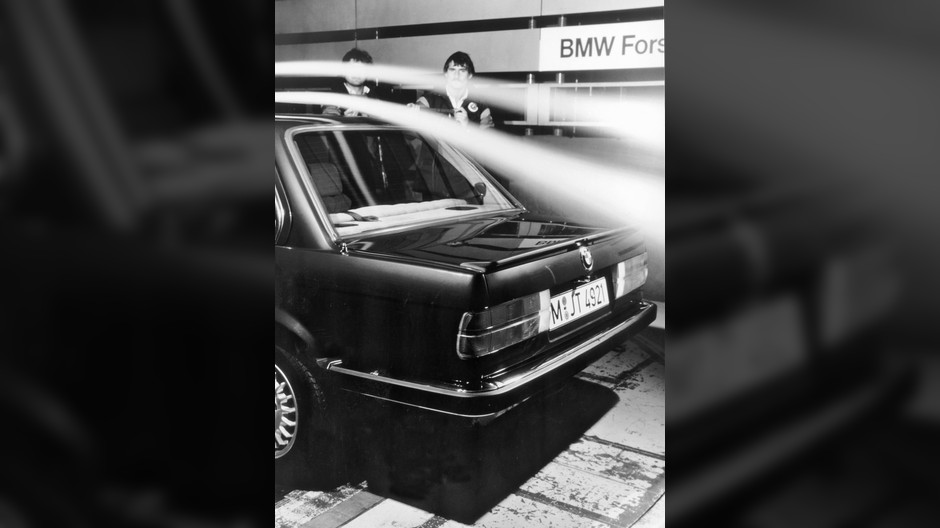 40 lat BMW E30