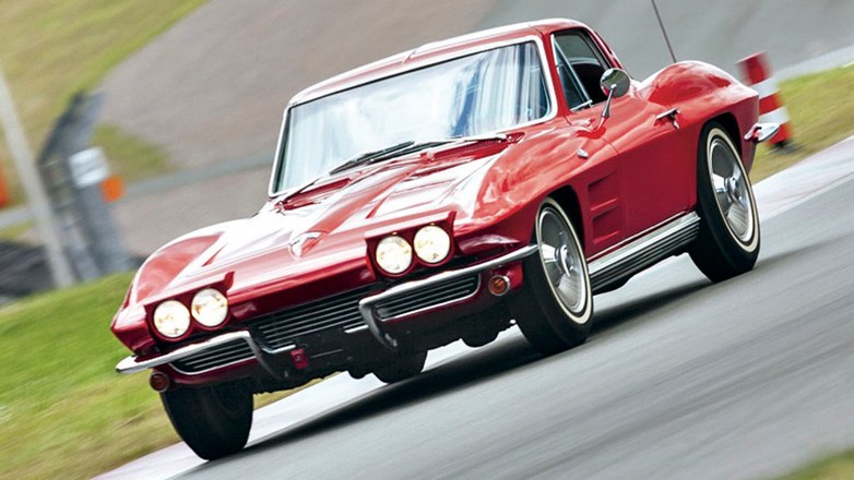 Chevrolet Corvette C2 Sting Ray - sportowa płaszczka