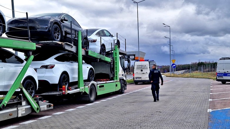 Kierowca autostransportera miał 0,32 promila