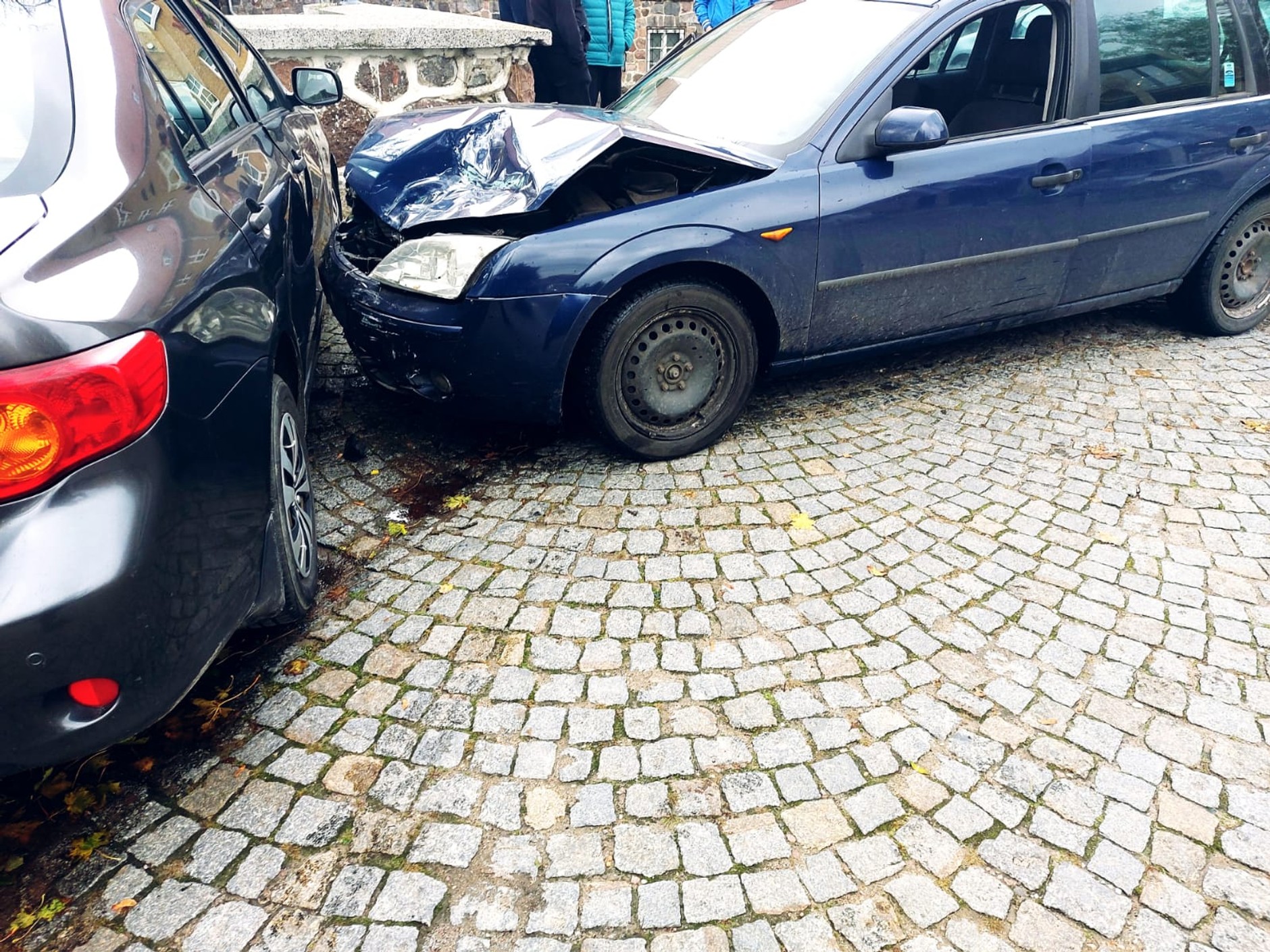 Uszkodził aż sześć samochodów!