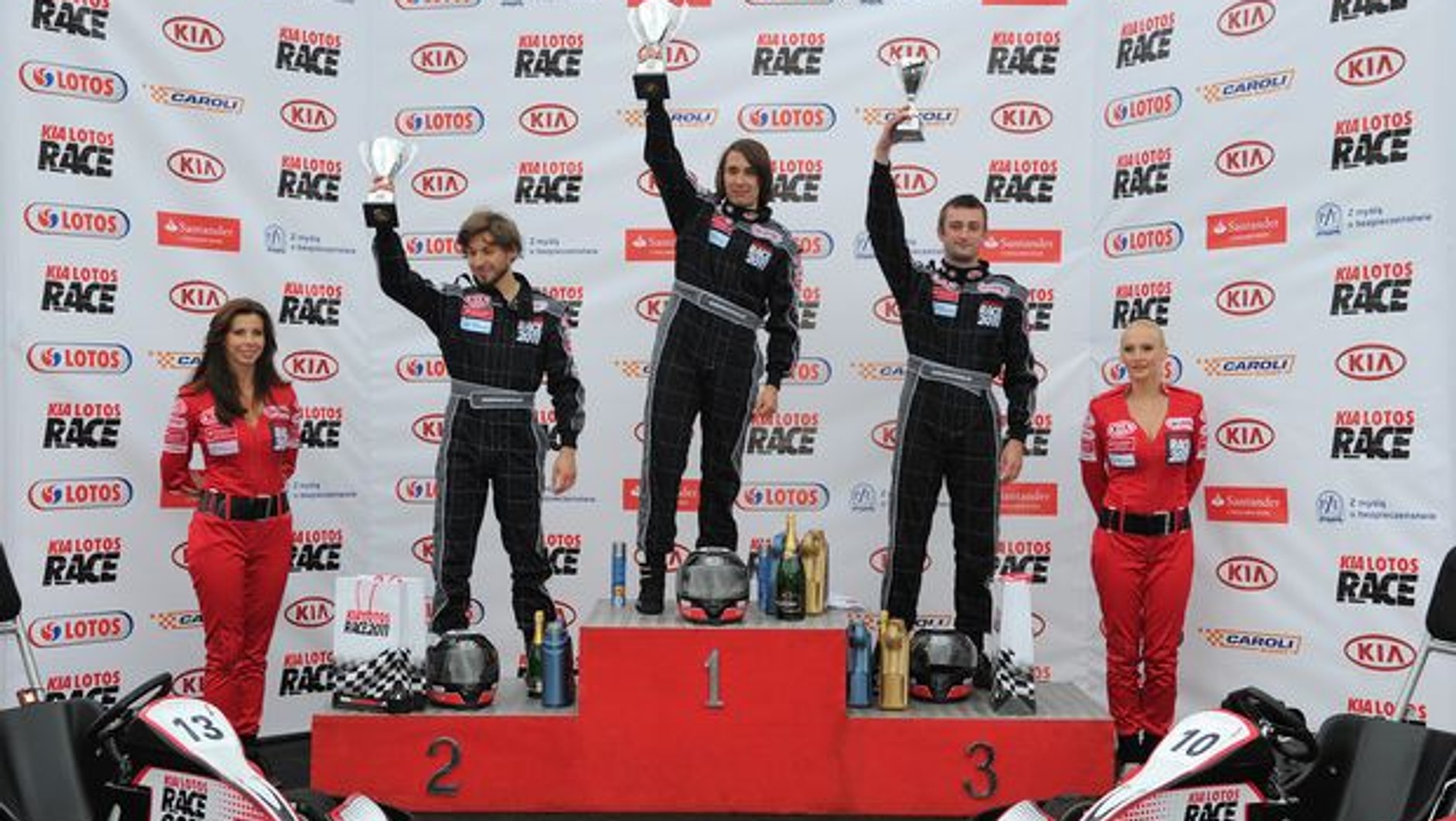 Kia Lotos Race 2011 w strugach deszczu