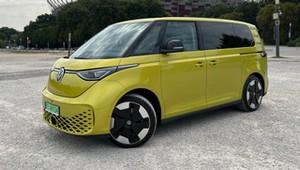 Volkswagen ID. Buzz wygląda fenomenalnie. Czy ma jeszcze inne zalety?