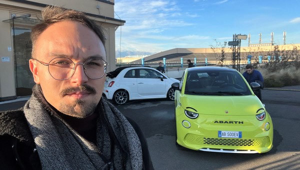 Abarth 500e nie ma wydechu, ale i tak grzmi jak szalony. Słyszałem go na premierze