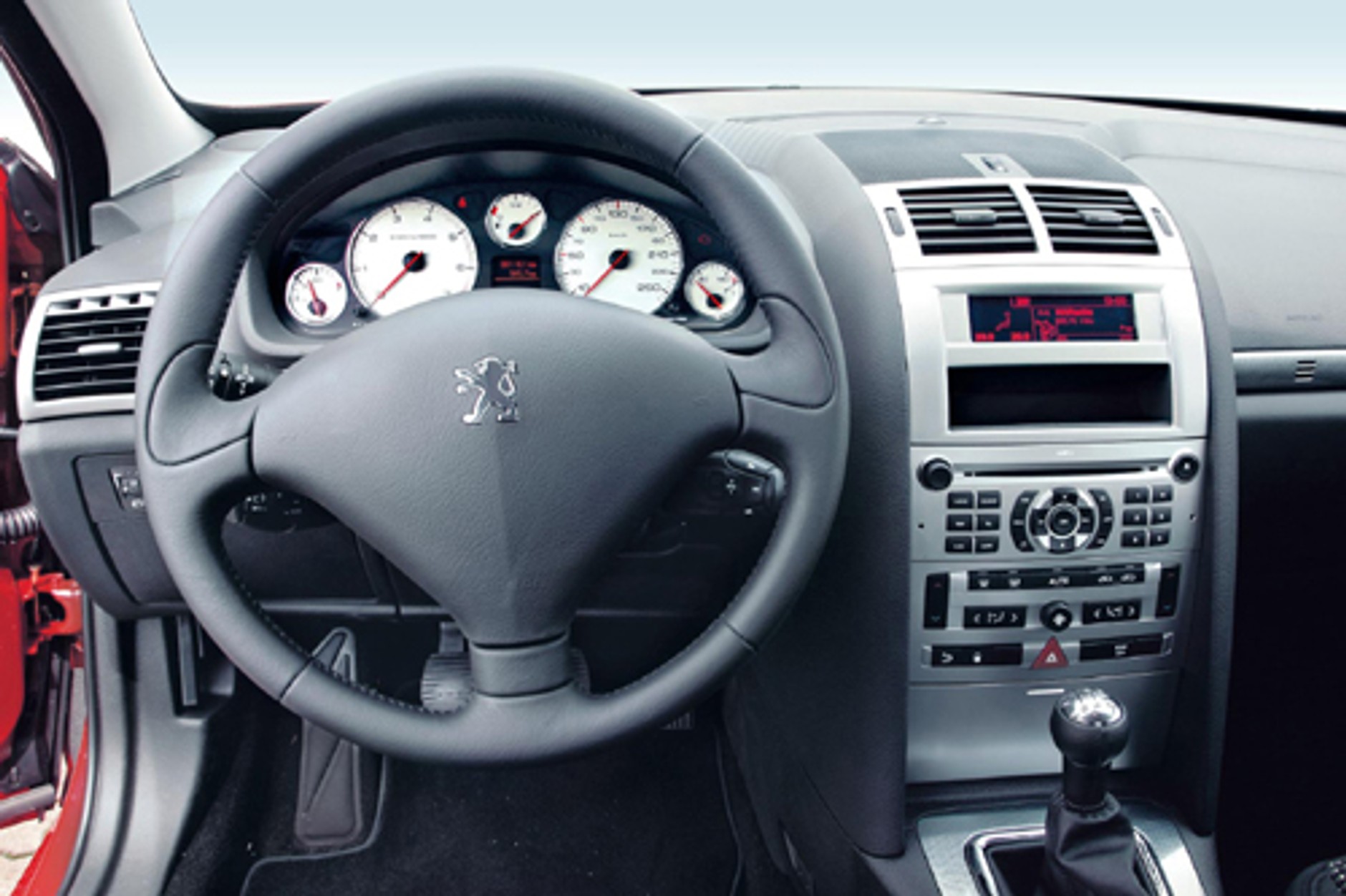 Ford Mondeo - W klasie robi się ciasno