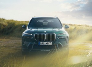 BMW Alpina XB7 to mega-SUV. Gdy "zwykłe" X7 to za mało i za tanio...