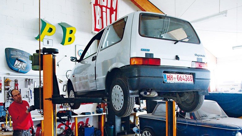 Gdzie kupić używane części? Radzimy, po co warto jechać na szrot