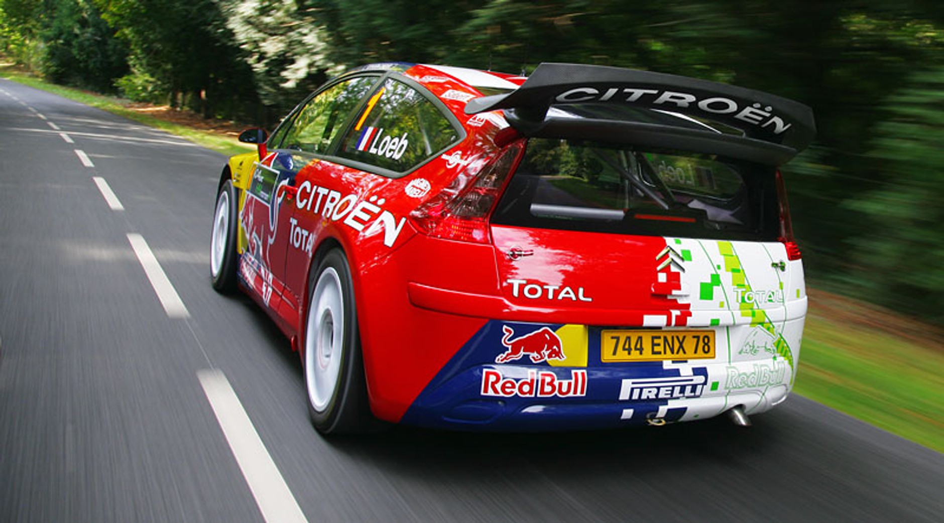 Paryż 2008: Citroën C4 WRC HYmotion4 – hybridnowy sportowiec