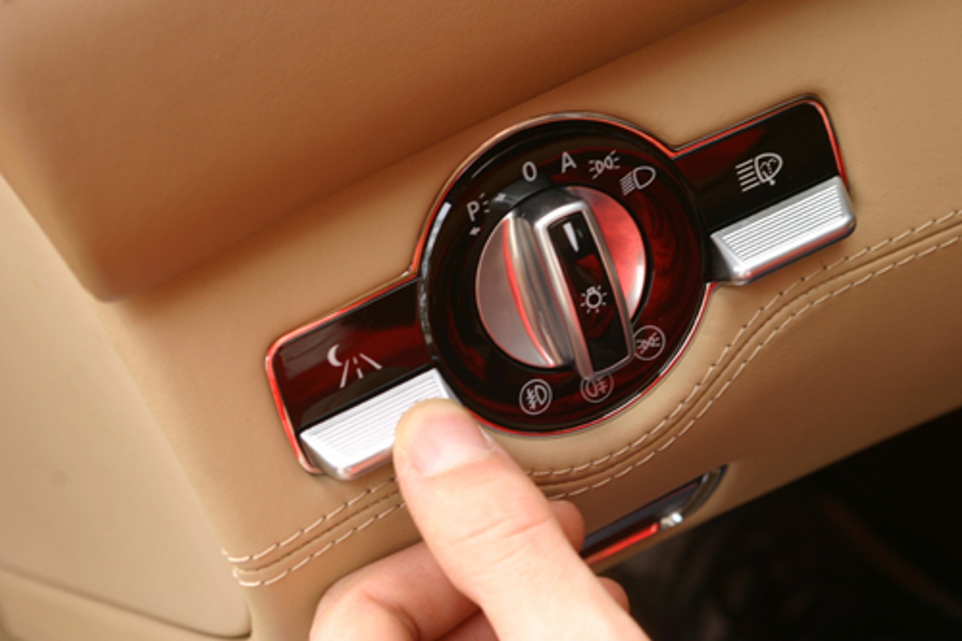 Mercedes CL 600 - On naprawdę jest taki długi