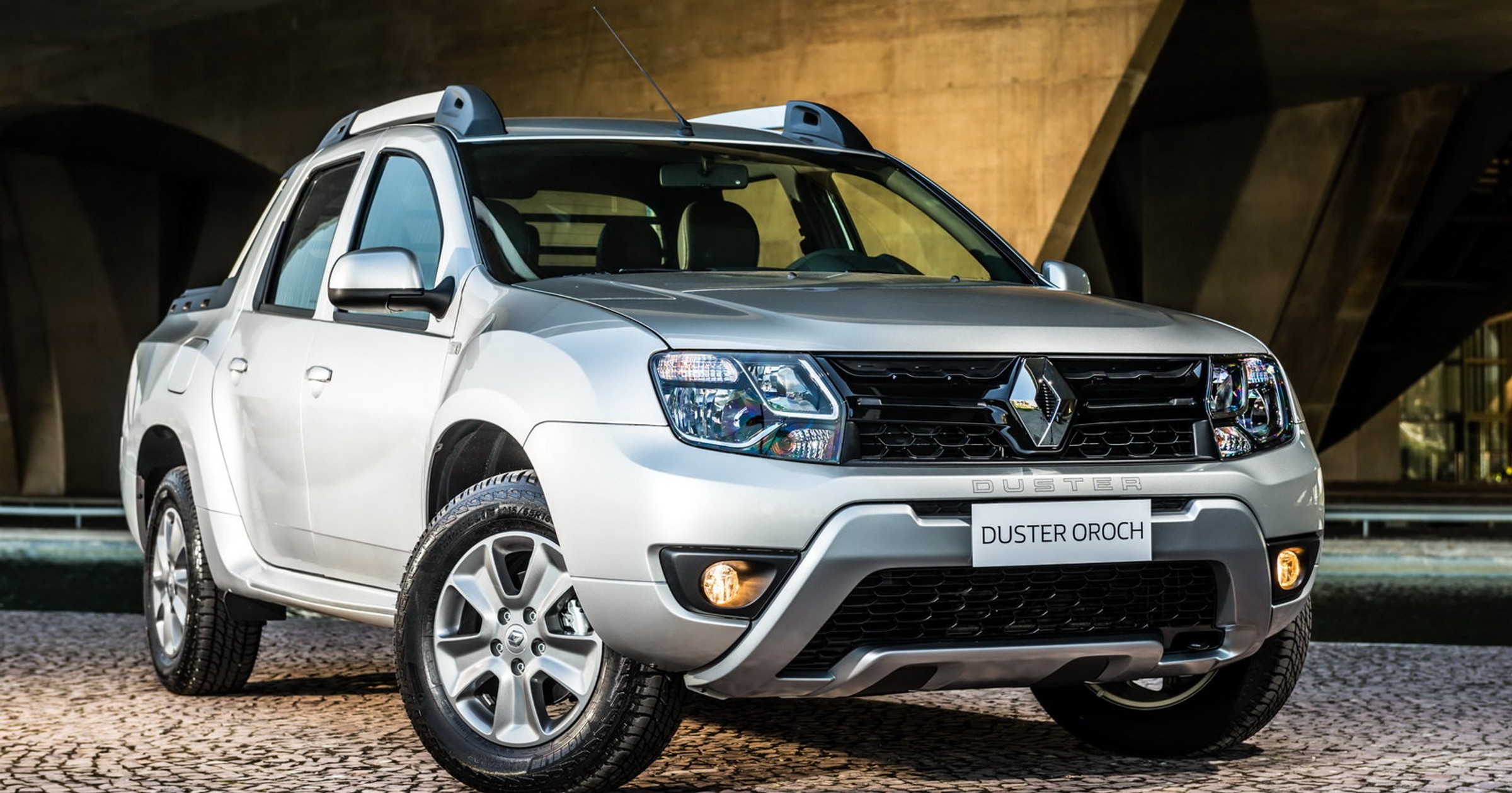 Renault-Duster-Oroch-8