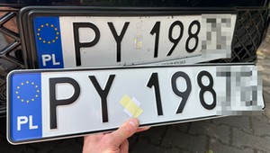 Tablica "kolekcjonerska" ze sklepu, czyli fałszywka. Czy widzisz różnicę?