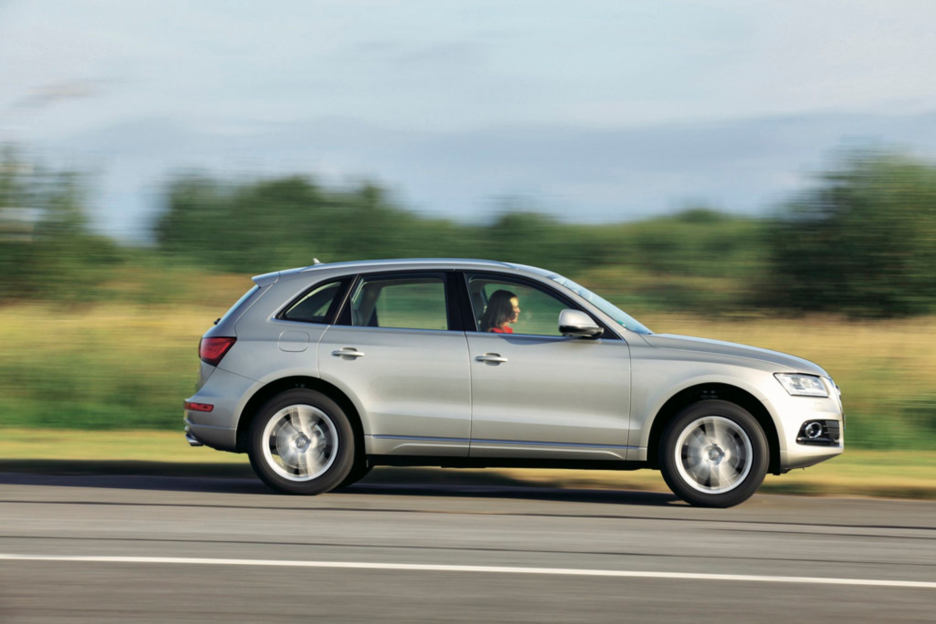 Audi Q5 kontra BMW X3 i VW Tiguan: który SUV okaże się najlepszy