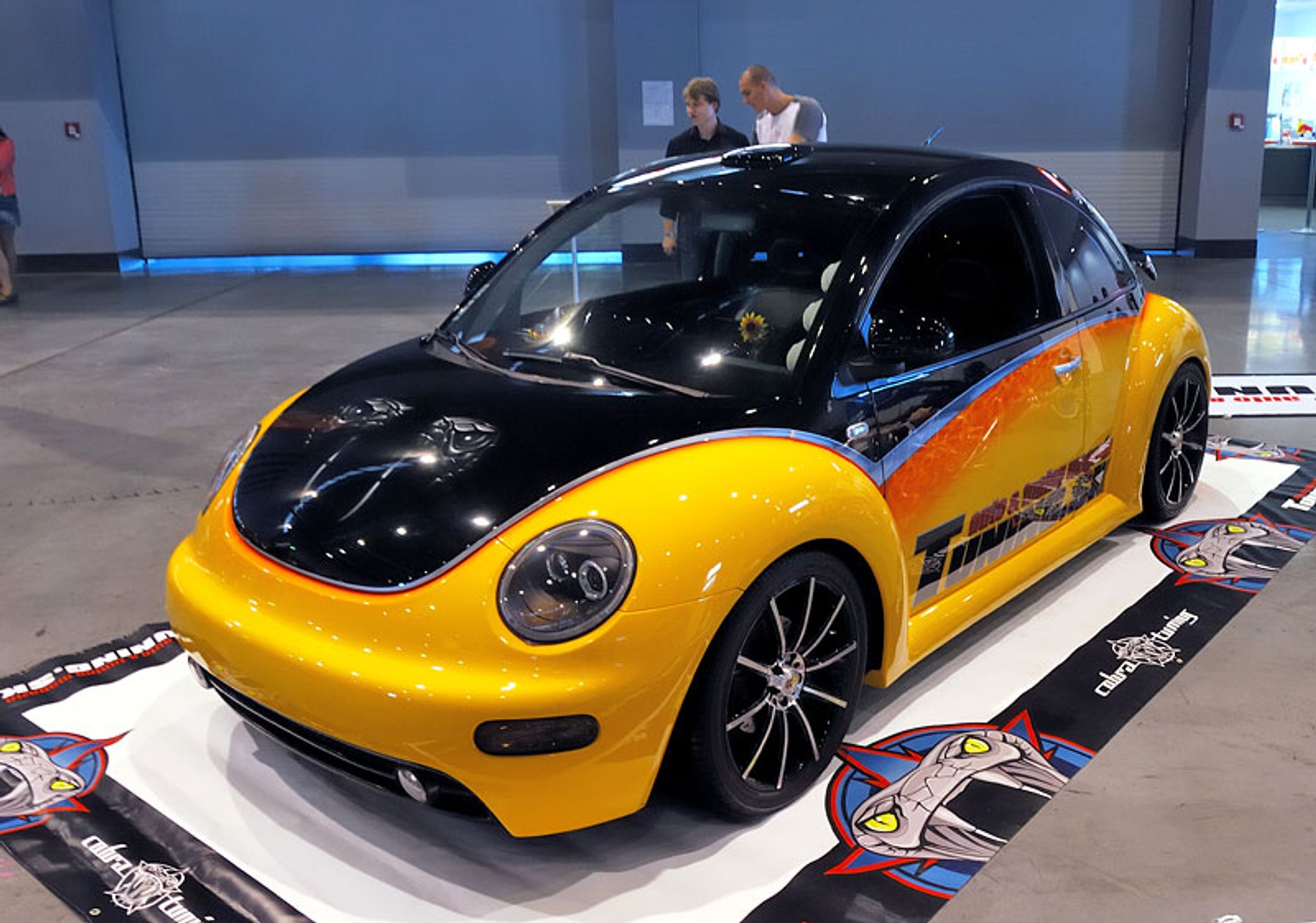 Tuning &amp; Custom Salon Brno 2009 (fotogaleria)