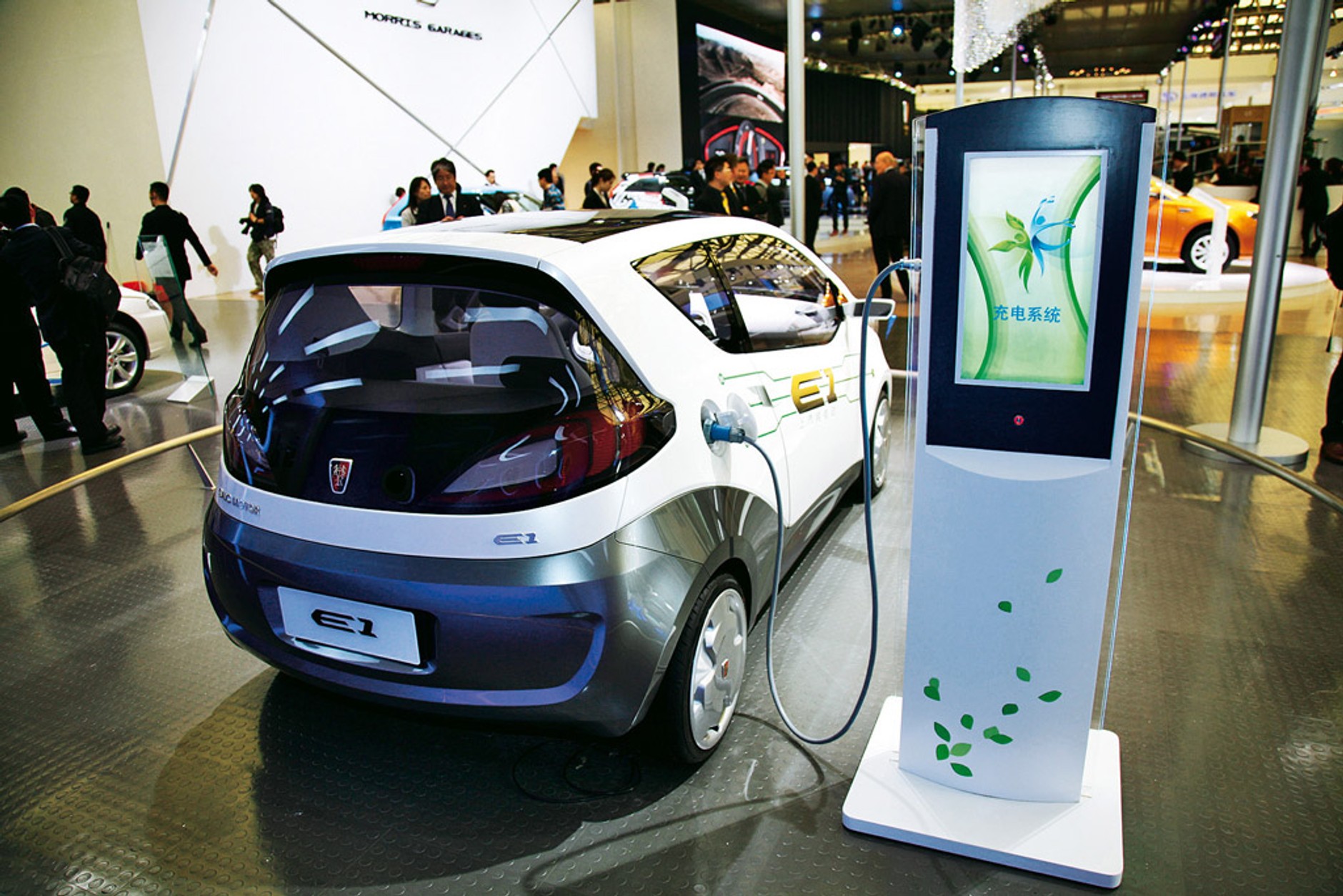 Auto Shanghai 2011: salon z podróbkami