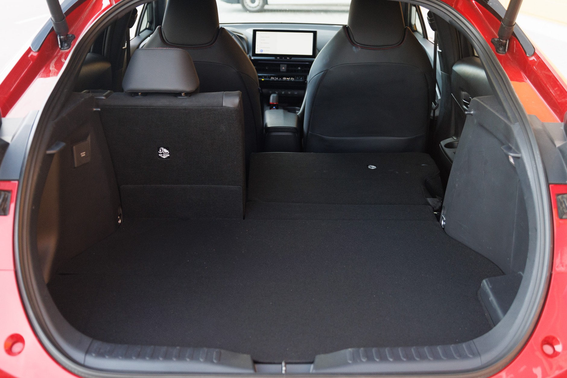 2024 Toyota C-HR PHEV