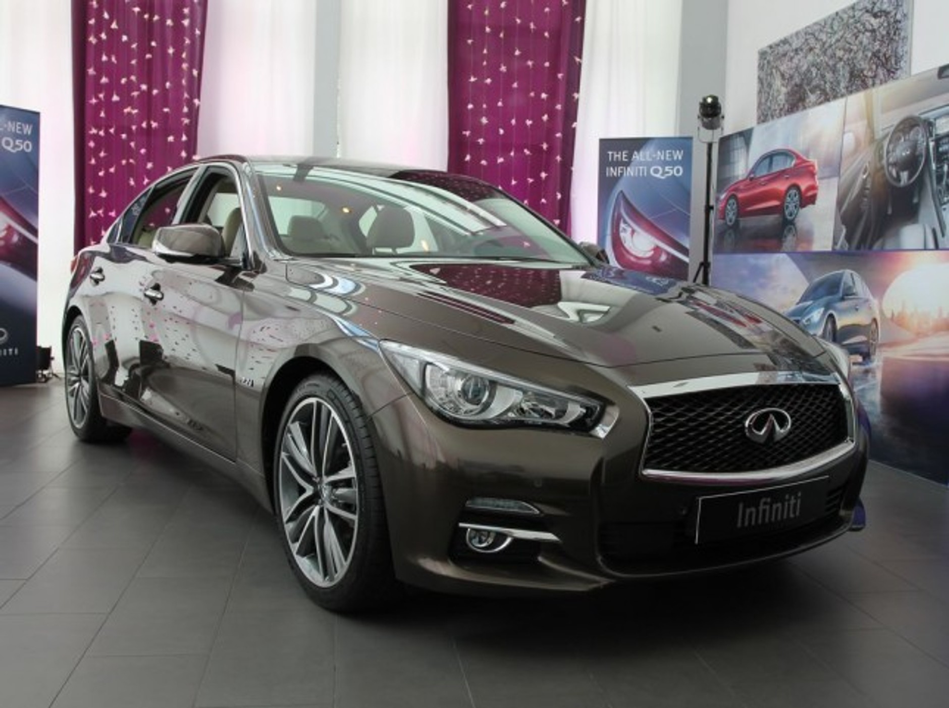 Infiniti Q50