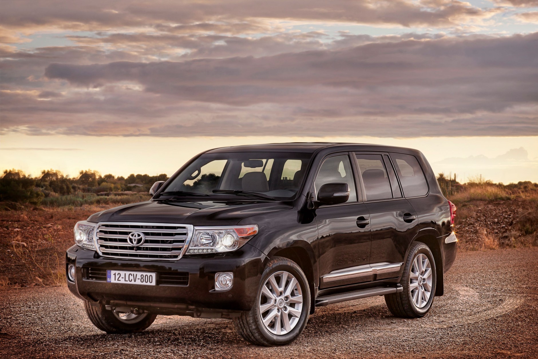 Toyota Land Cruiser V8 (2008-2015; wersja po modernizacji z 2012 r.)