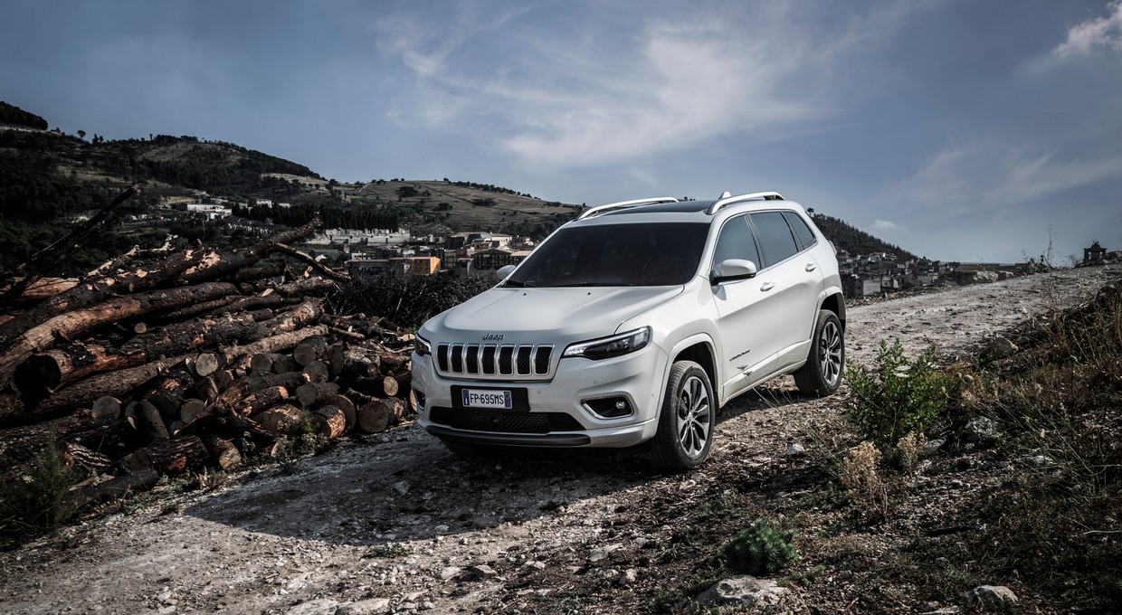 Jeep Cherokee - nowa twarz Indianina