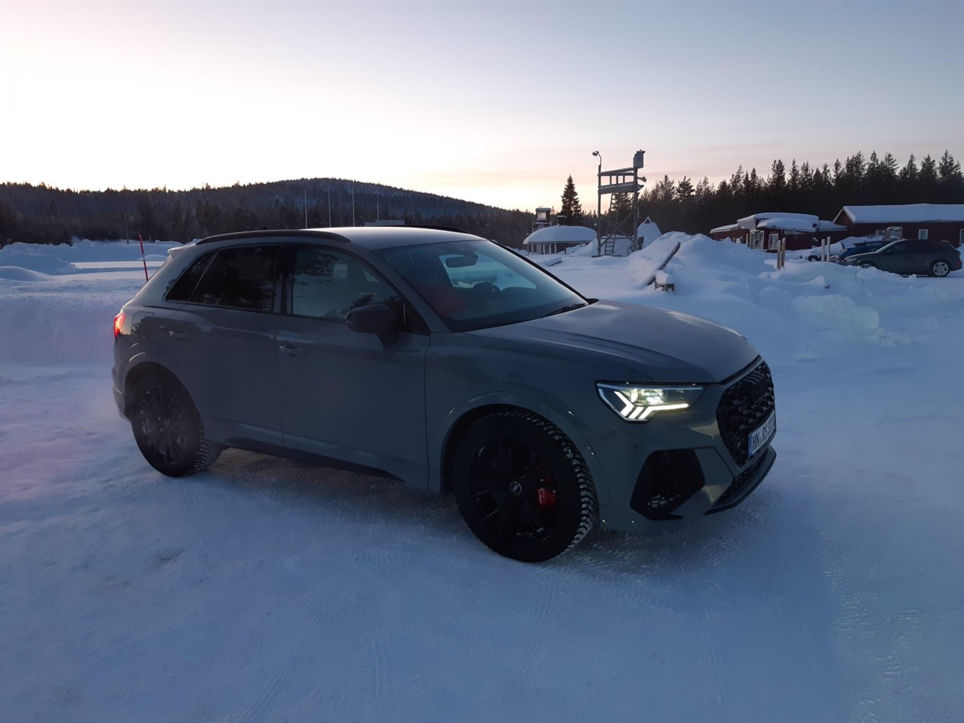 Audi RS Q3 – test na lodzie
