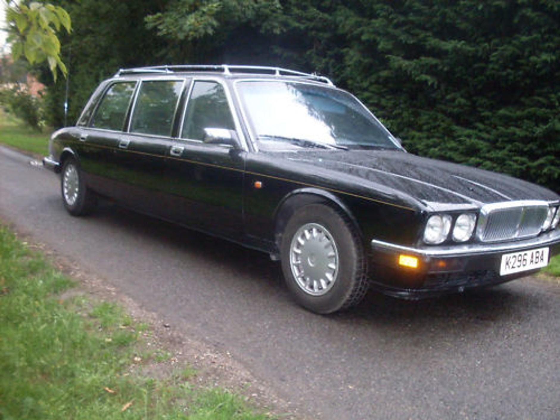 Lotniskowa wersja Jaguara XJ