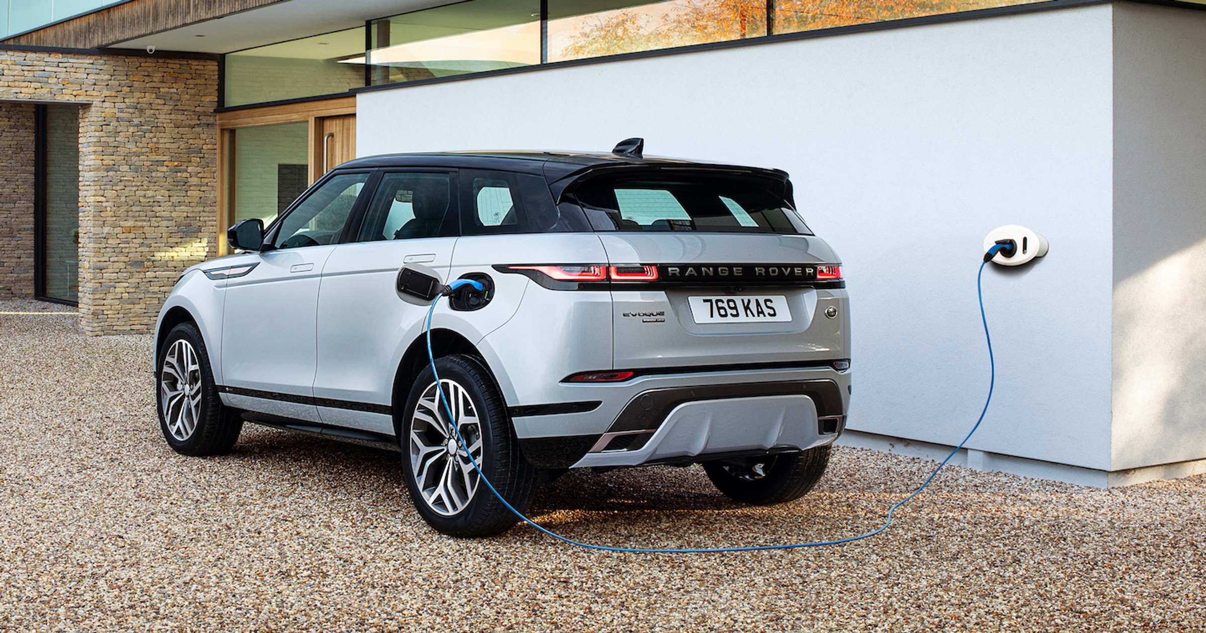 Range Rover Evoque P300e