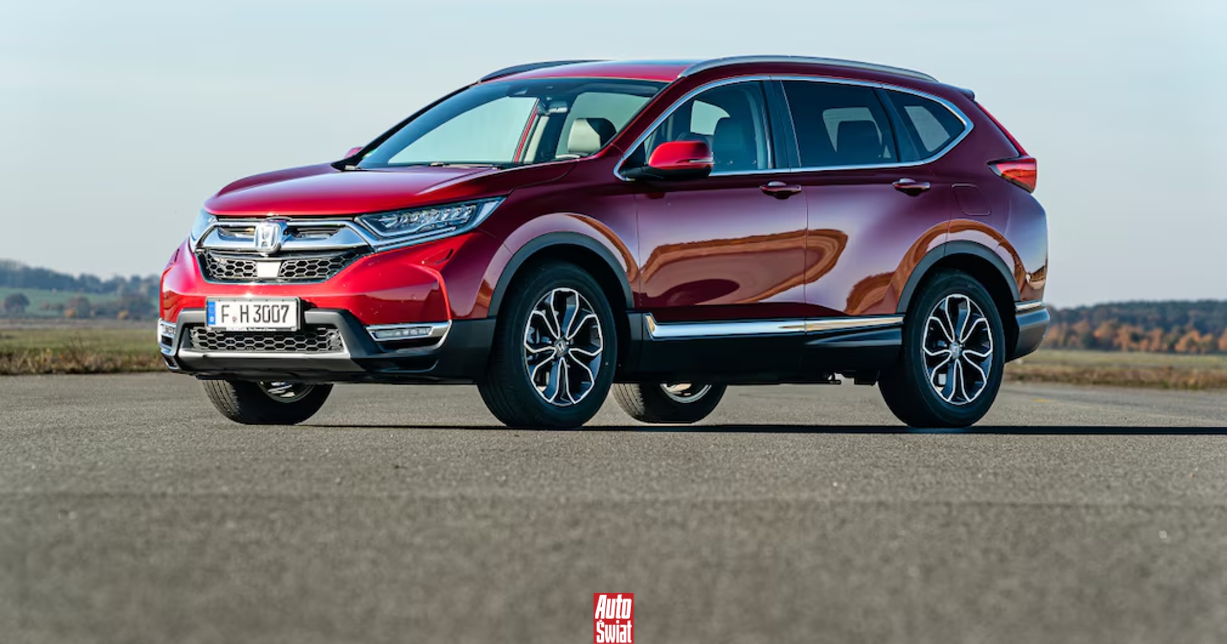 Przejechaliśmy 100 tys. km hybrydową Hondą CR-V. Dawno nie widzieliśmy tłoków i zaworów w takim stanie