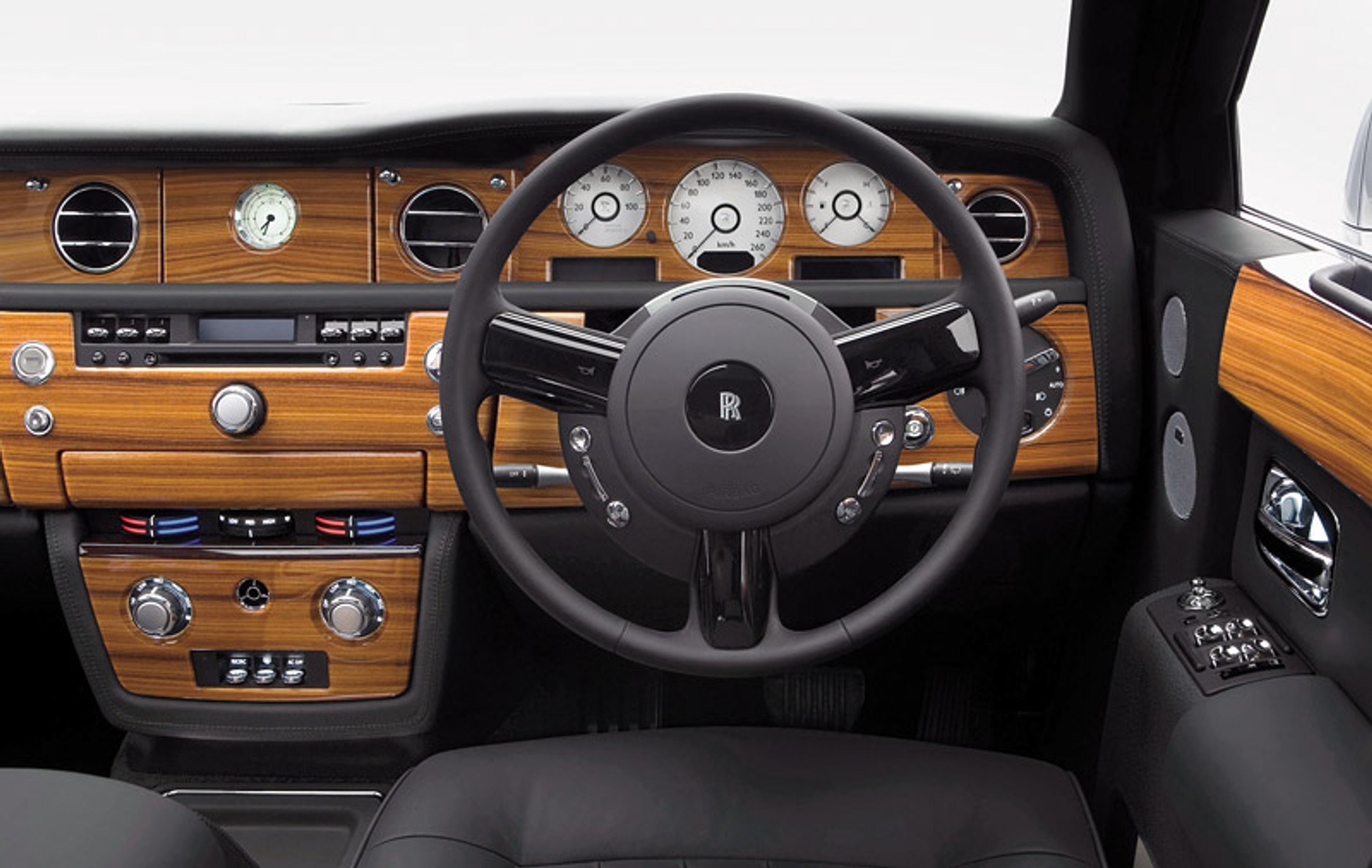 Rolls-Royce Phantom Silver Edition: uczczenie Srebrnego Ducha