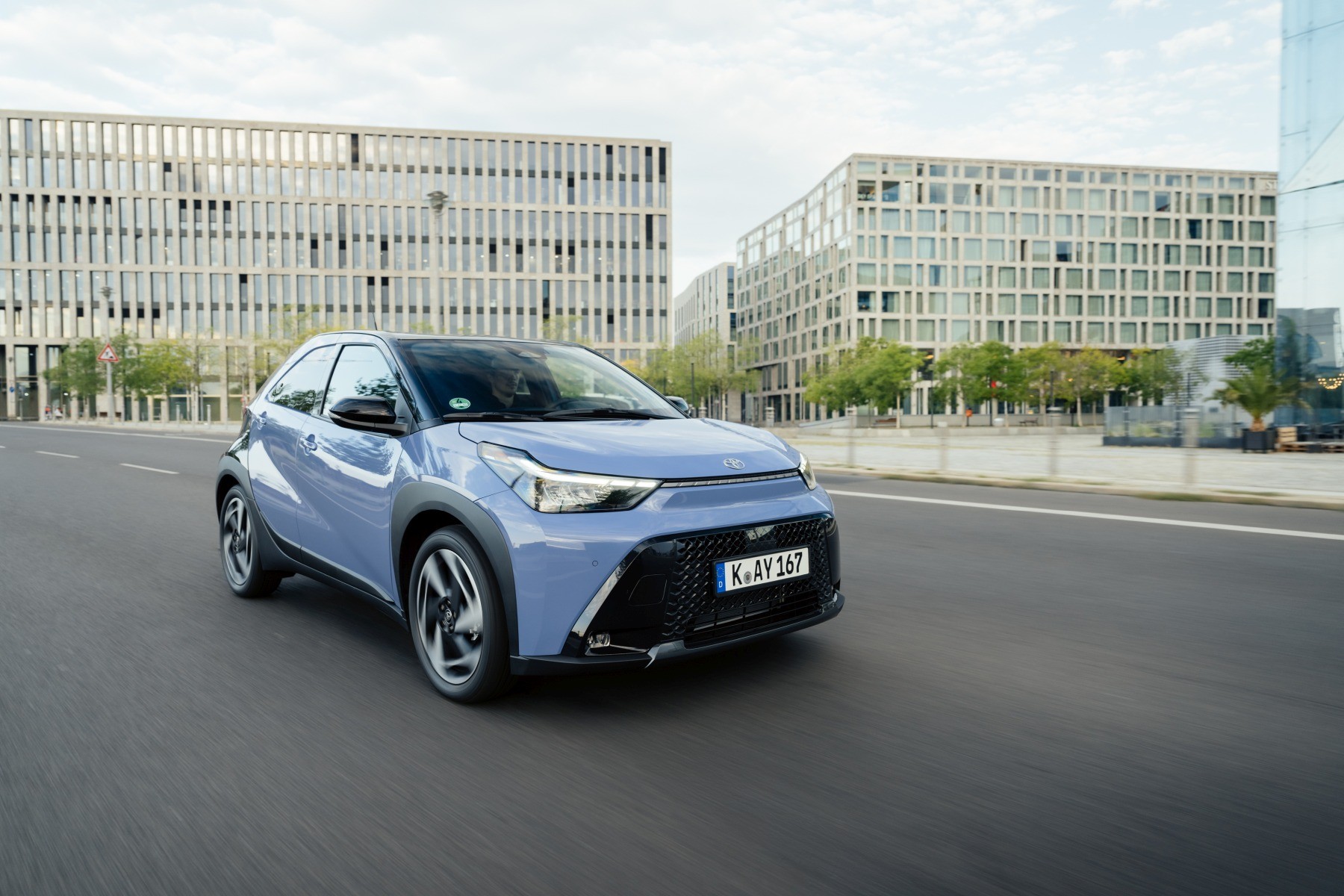 Hybrydowa Toyota Aygo X