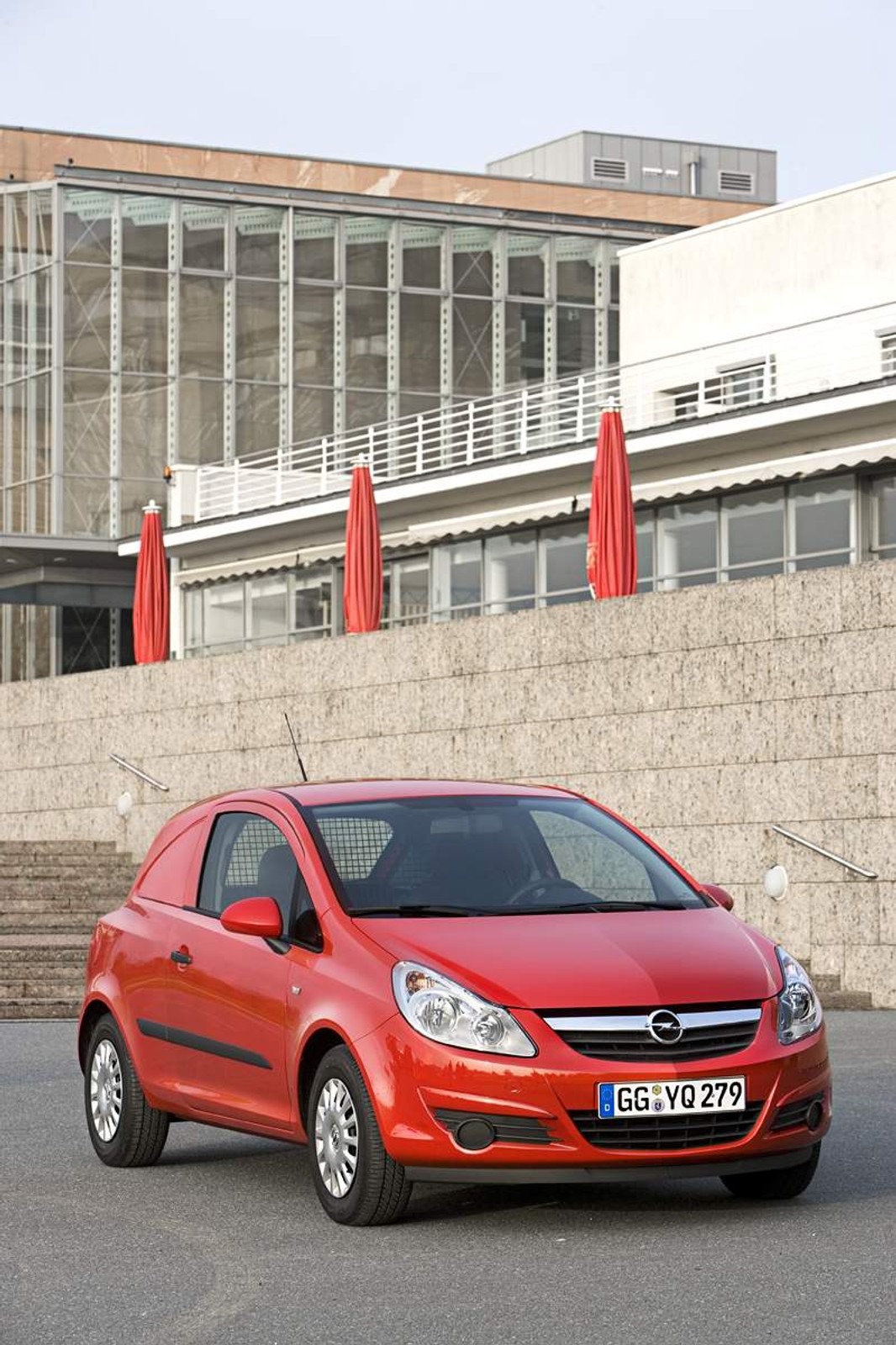 Opel: Corsavan w Brukseli!