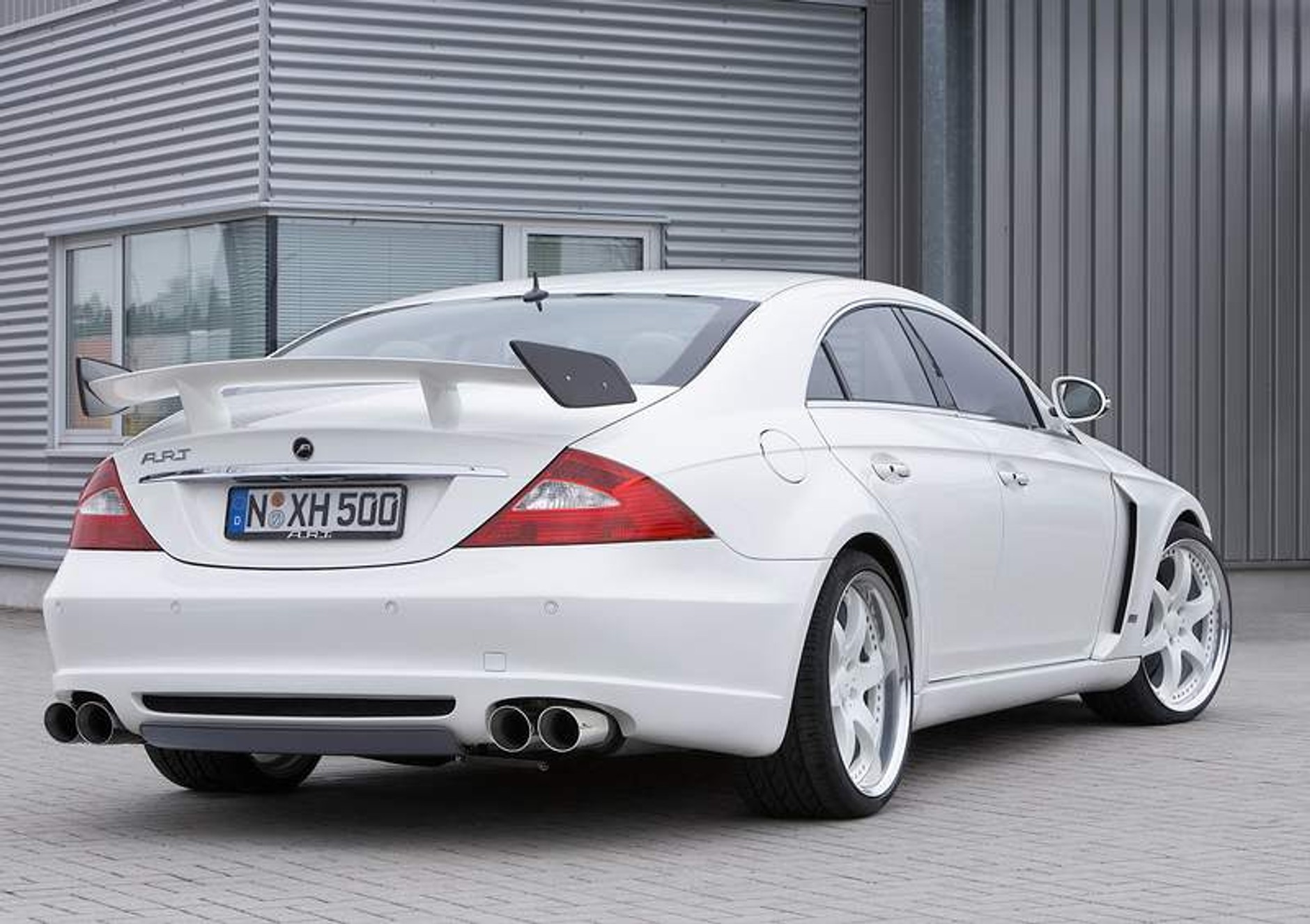 ART GTR – anielski potwór