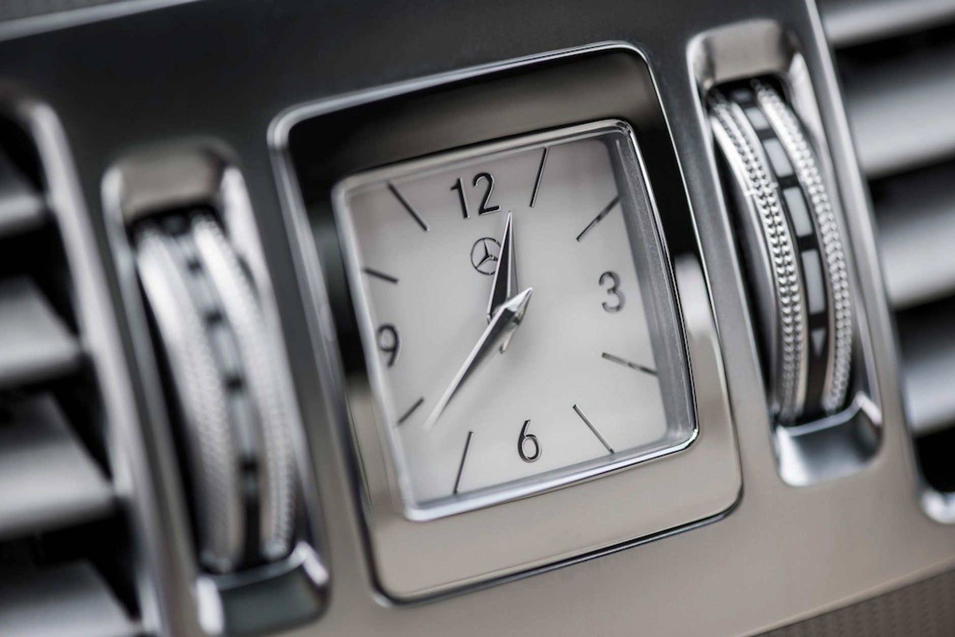 Nowy Mercedes Klasy E to aspiracje godne klasy S