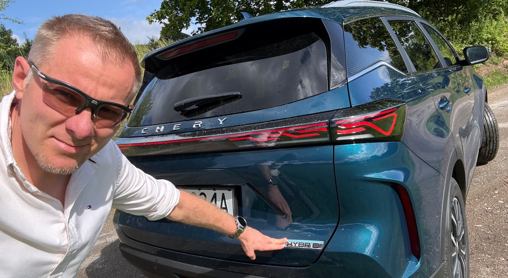 Chery Tiggo 7 teraz jako zwykła hybryda. Ale w cenie benzyniaka