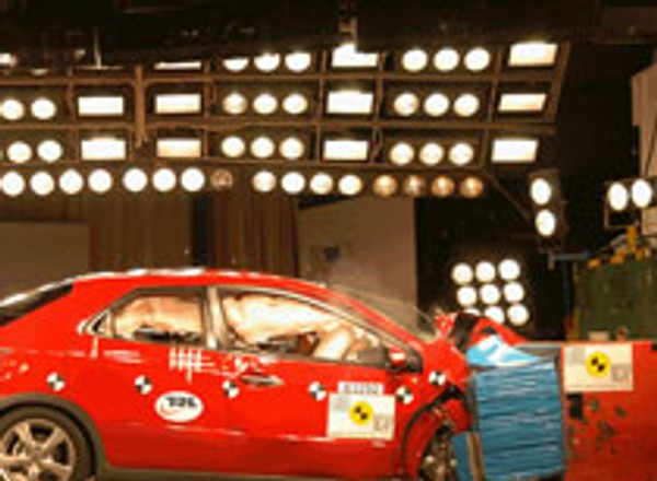Październikowe wyniki Euro NCAP: Honda Civic, Kia Carnival, Lexus IS