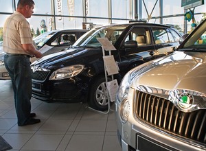 24 lata polskiej motoryzacji – co się zmieniło od 2000 r.? 10 zaskakujących faktów