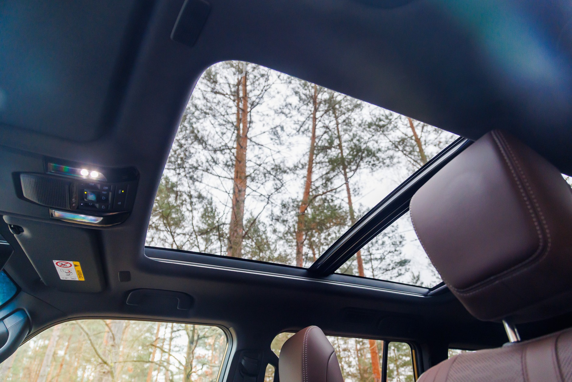 Jeep Wrangler vs Toyota Land Cruiser