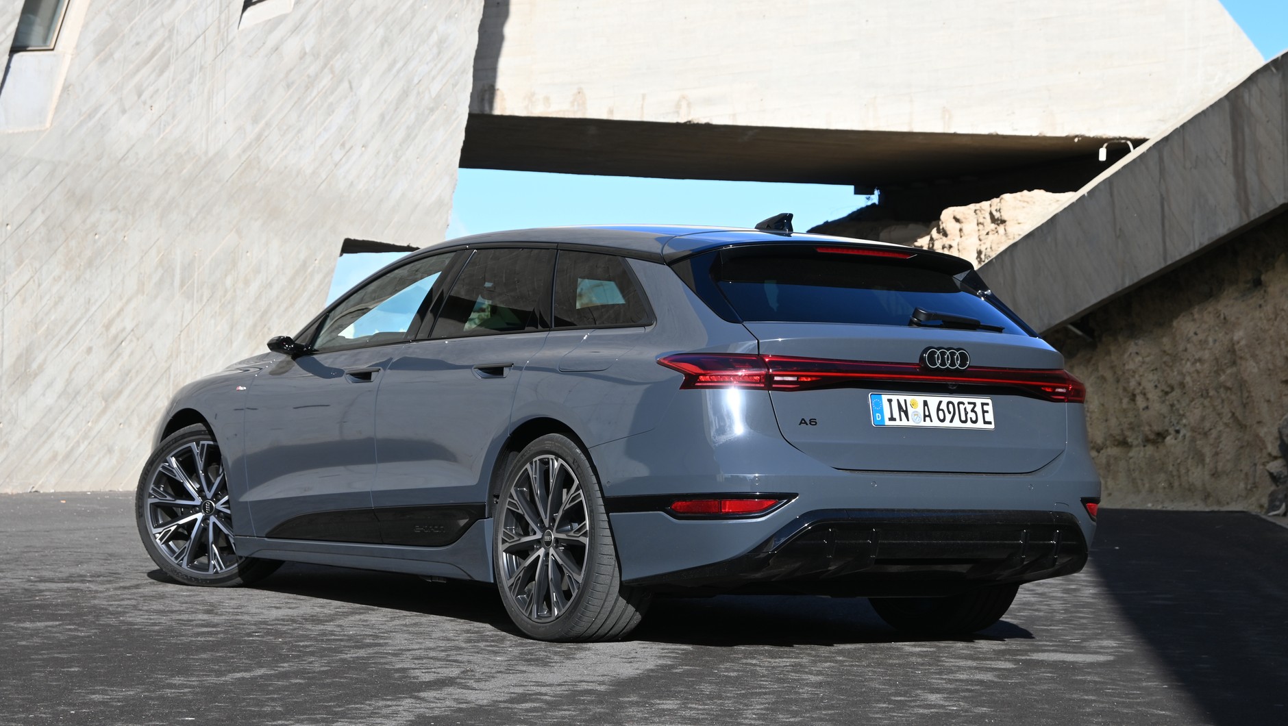 Audi A6 e-tron Avant