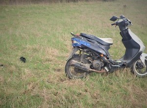 Policyjny pościg za wielokrotnym przestępcą. 35-latek uciekał... skuterem