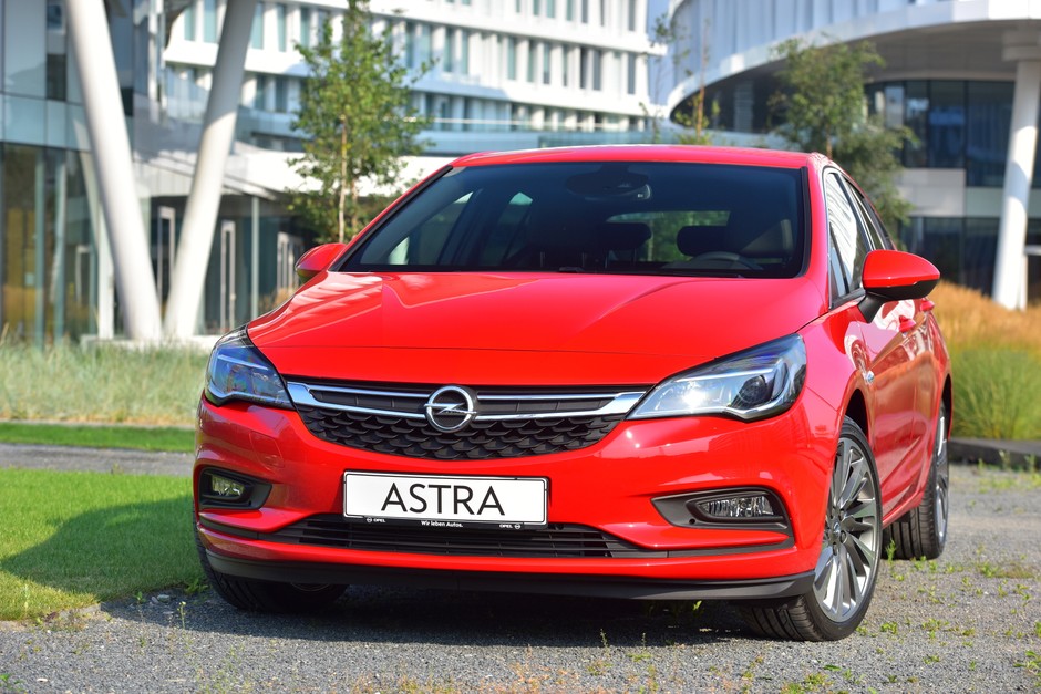 Opel Astra 2016