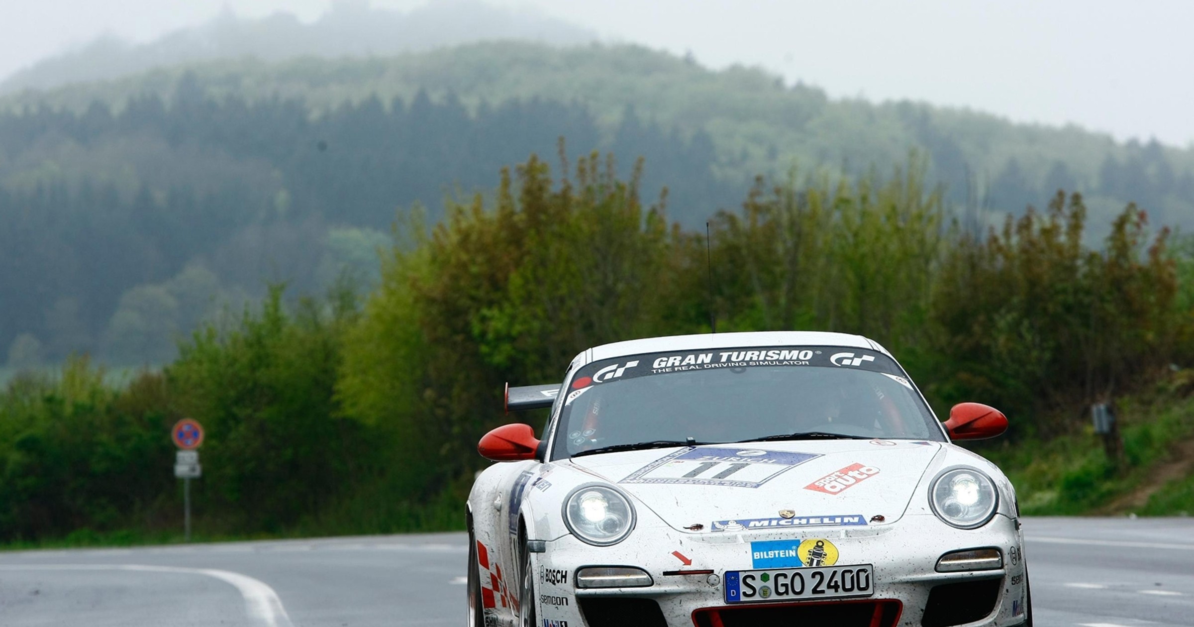 Porsche na Nurburgringu 